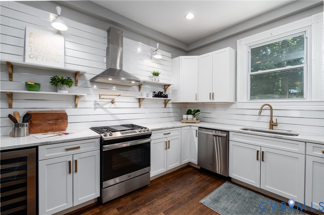 1906 W Main St