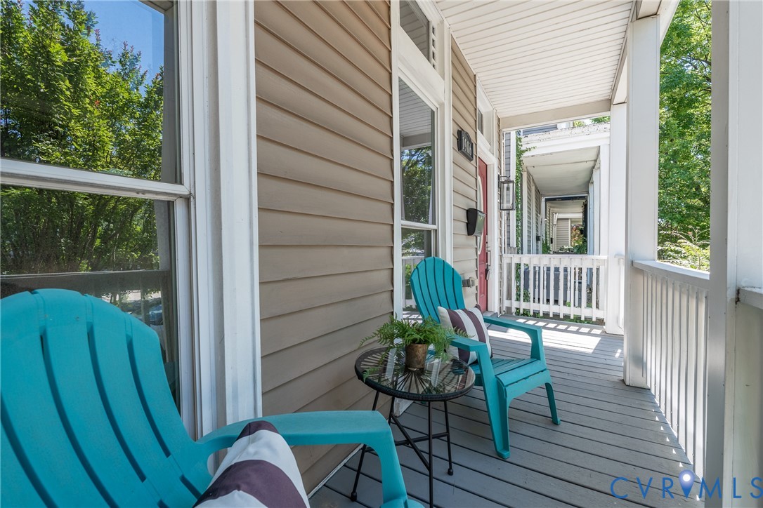 1906 W Main St