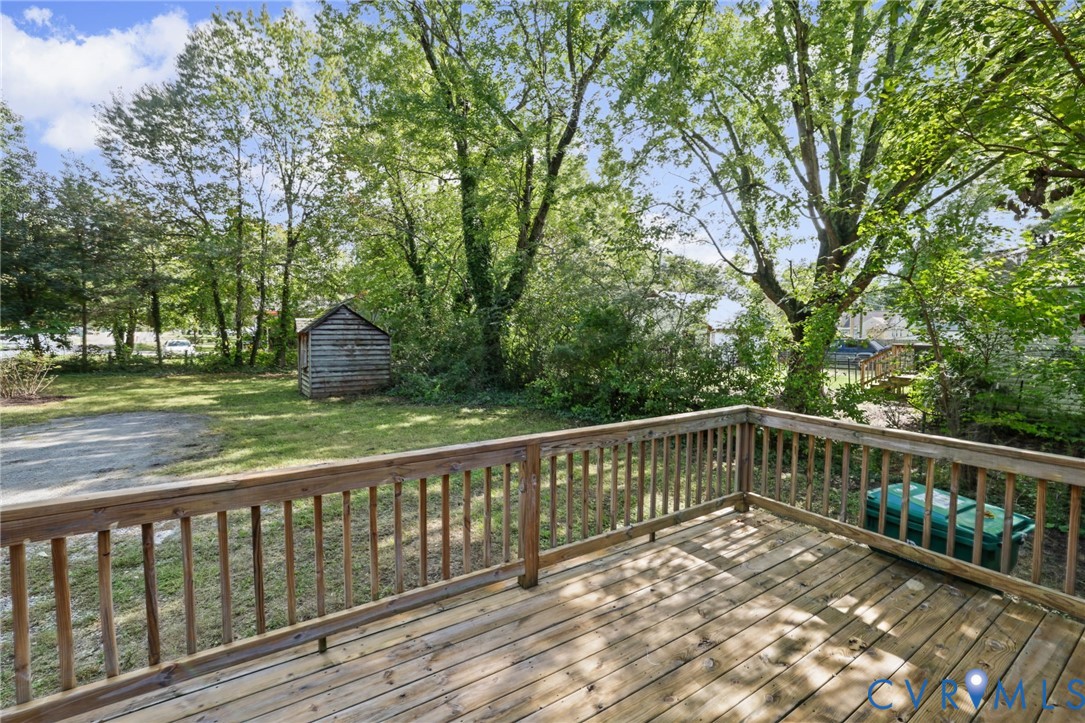 210 Naglee Ave
