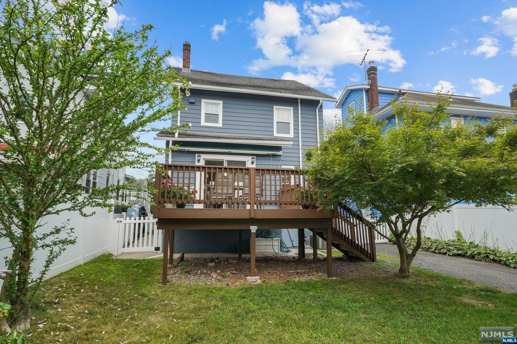 71 Elm Place