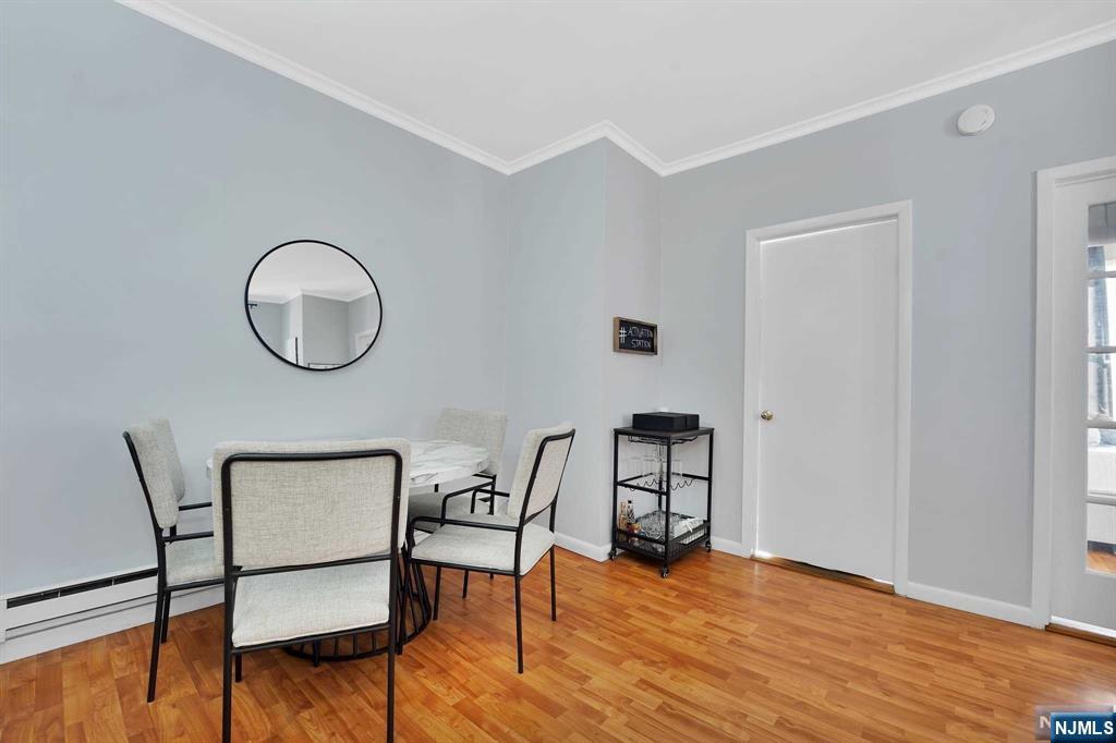 250 Clendenny Avenue 3