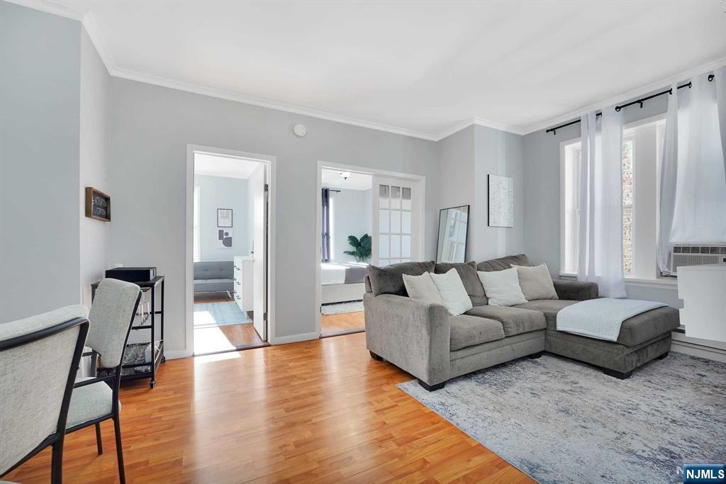 250 Clendenny Avenue 3