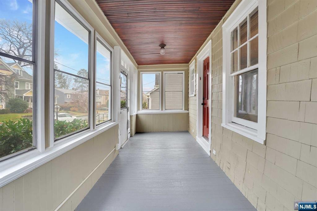 39 Burnett Place