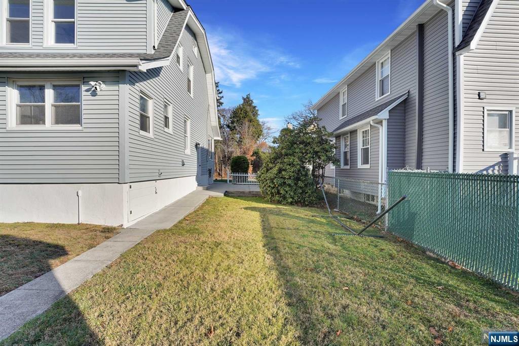 39 Burnett Place