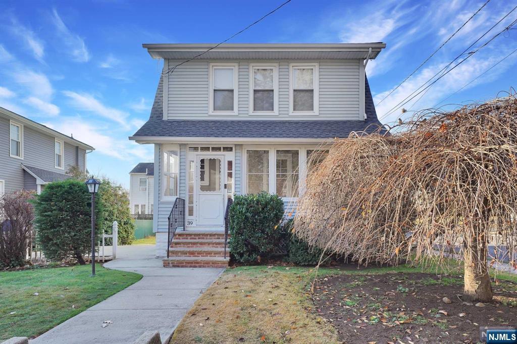 39 Burnett Place
