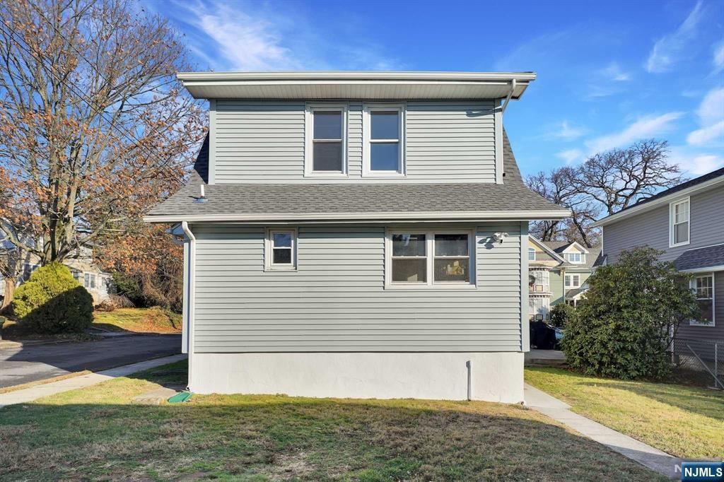 39 Burnett Place