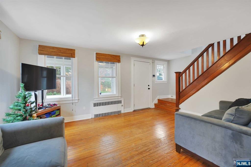 39 Burnett Place