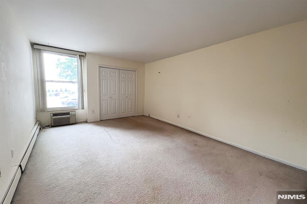 832 Main