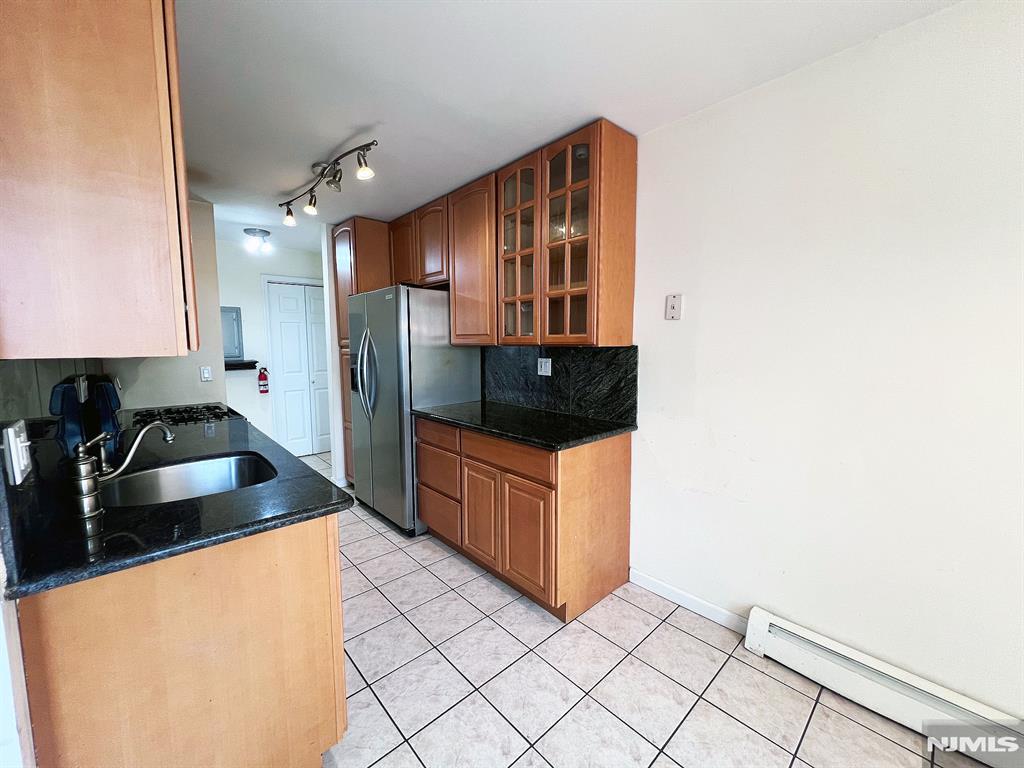 832 Main