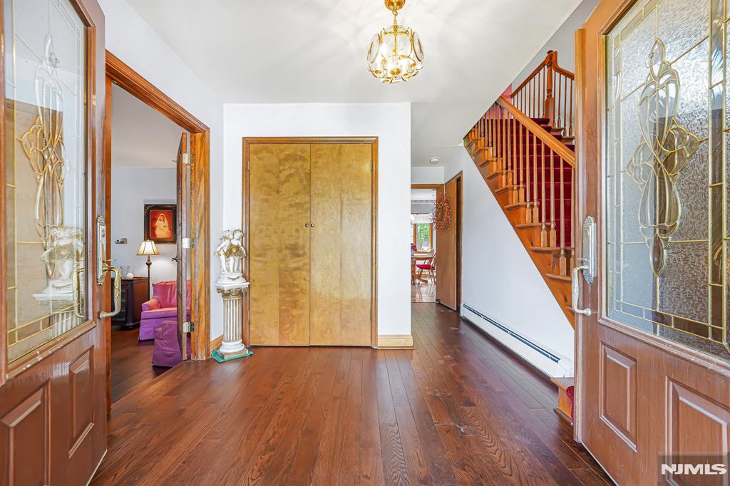 621 Bloomfield Avenue