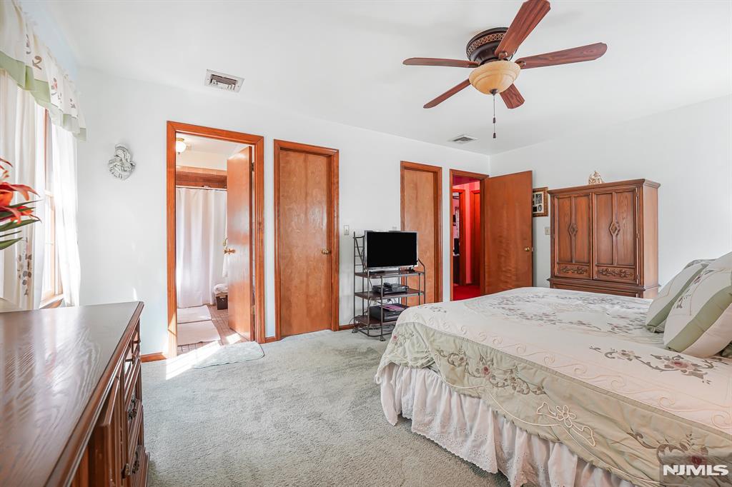 621 Bloomfield Avenue