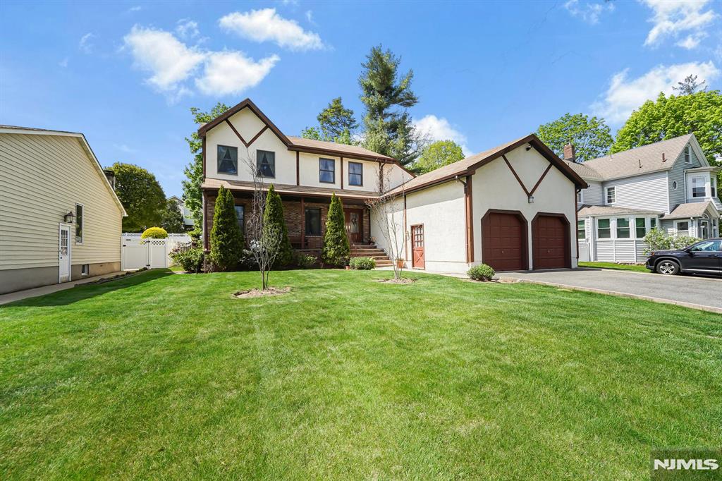 621 Bloomfield Avenue