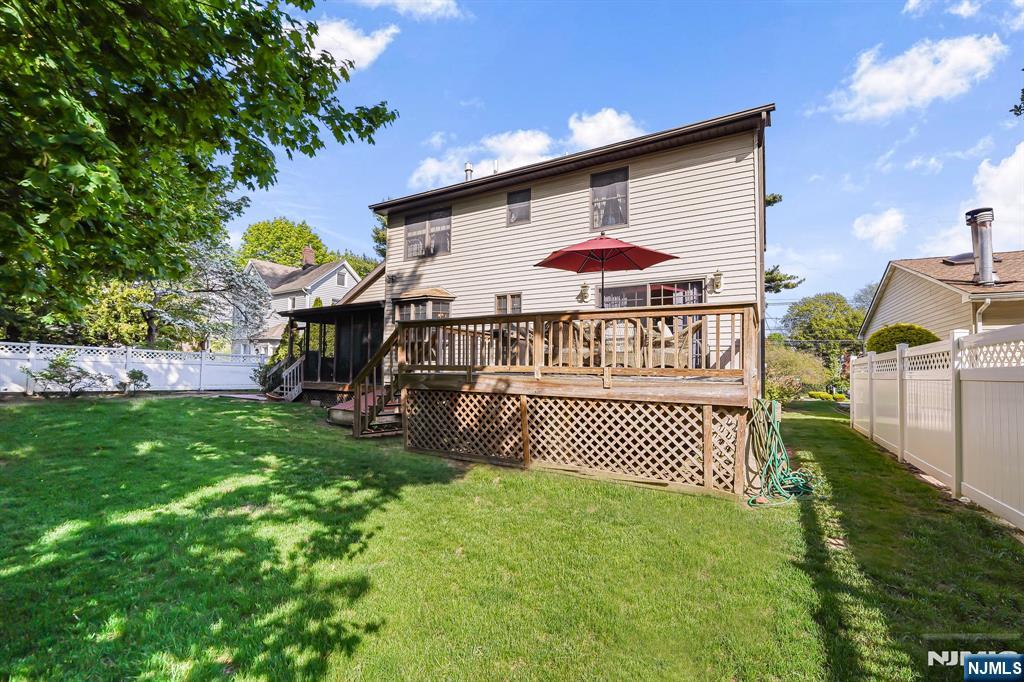 621 Bloomfield Avenue