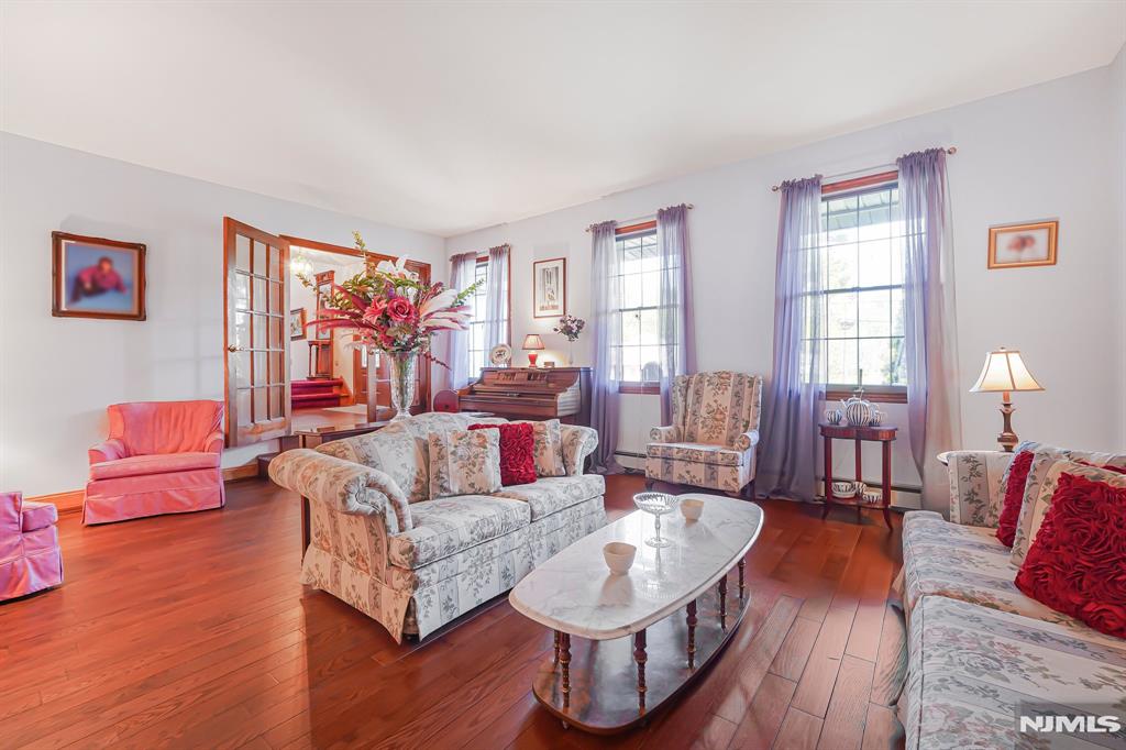 621 Bloomfield Avenue