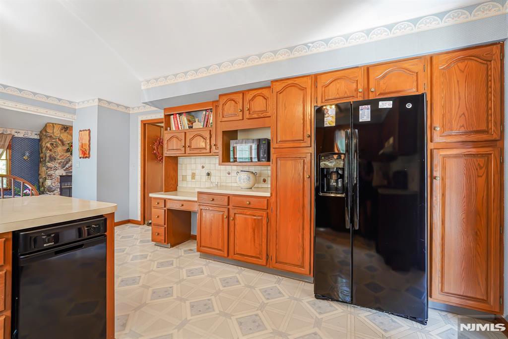 621 Bloomfield Avenue