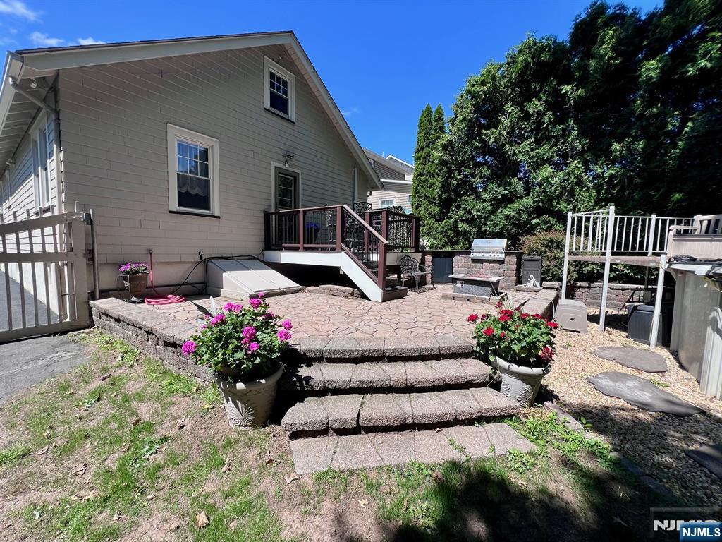 356 Chestnut Street