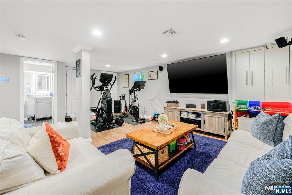 41 Hetherington Road