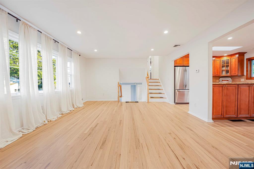3 Faber Place
