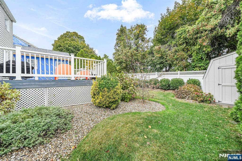 8 White Terrace
