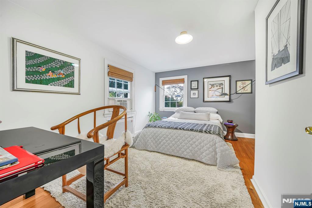 8 White Terrace