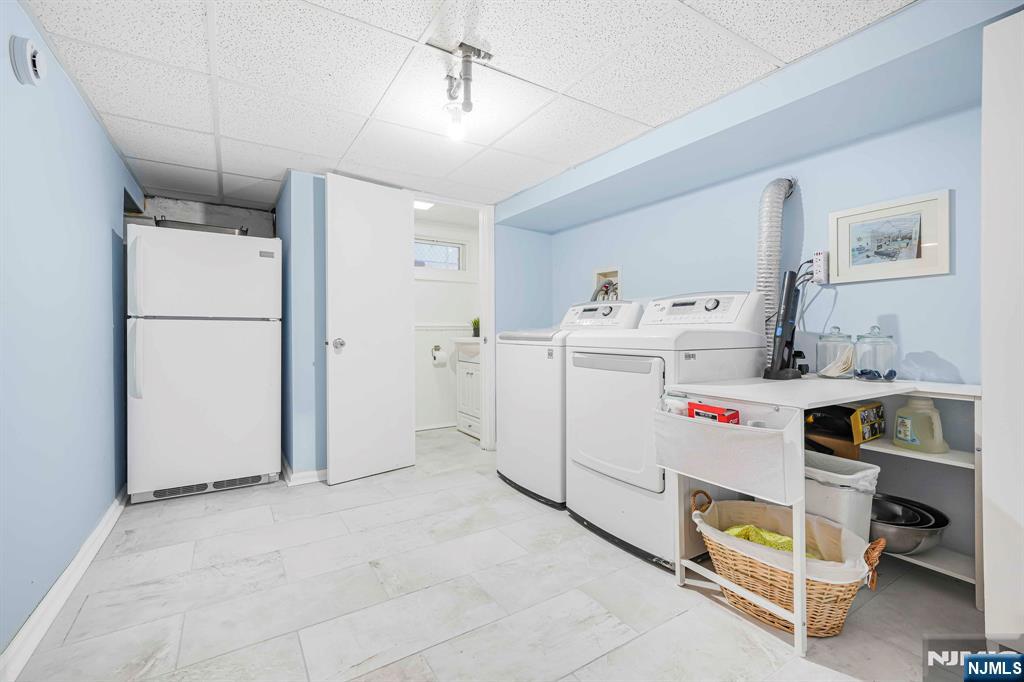 8 White Terrace