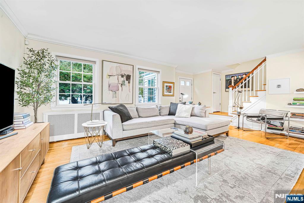 8 White Terrace
