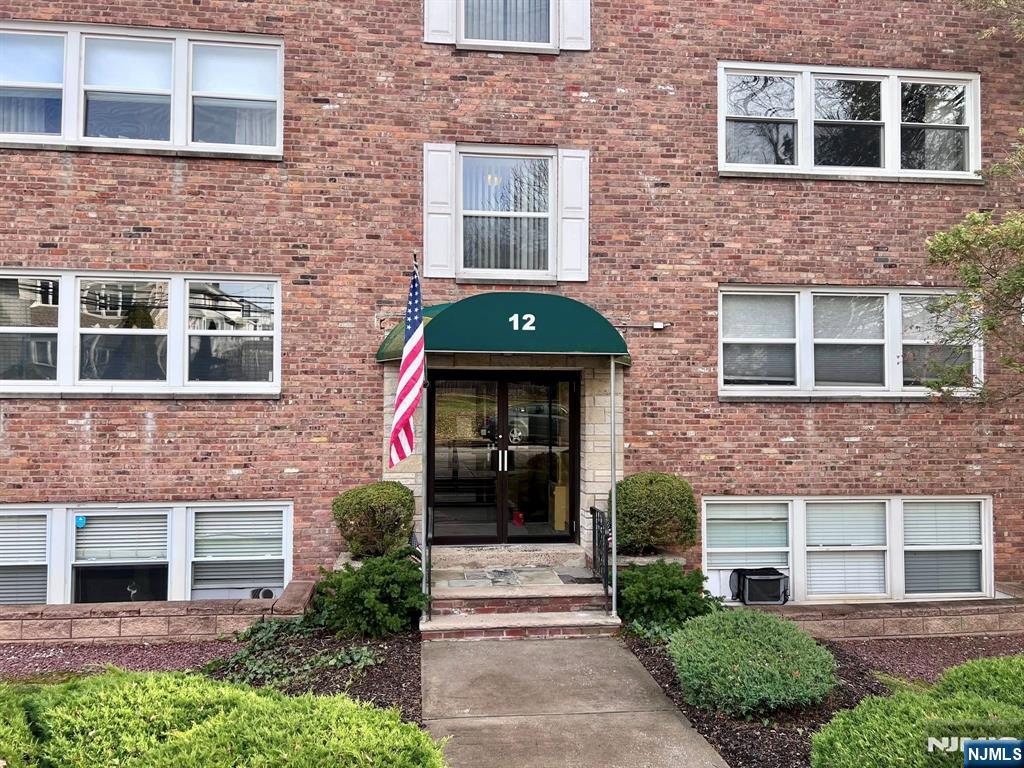 6-12 Hillside