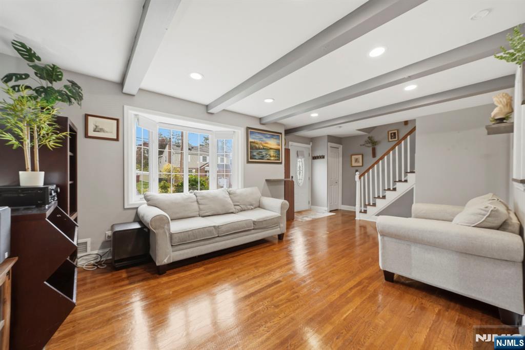29 Fischer Avenue