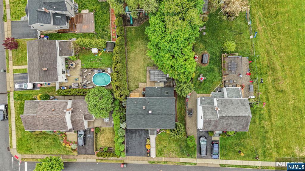 29 Fischer Avenue