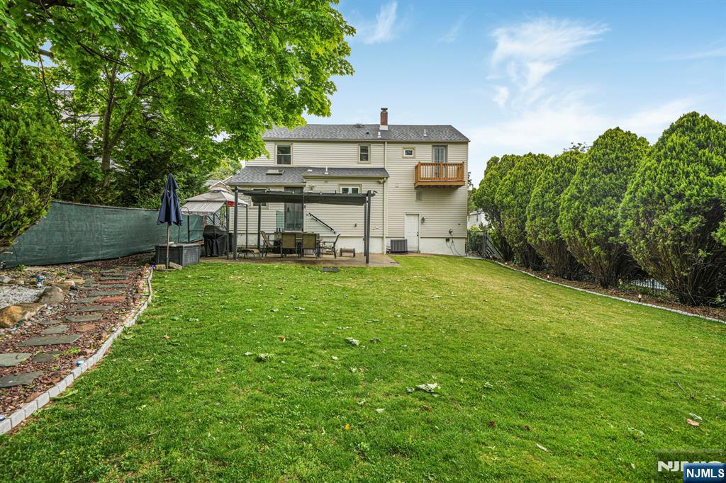 29 Fischer Avenue