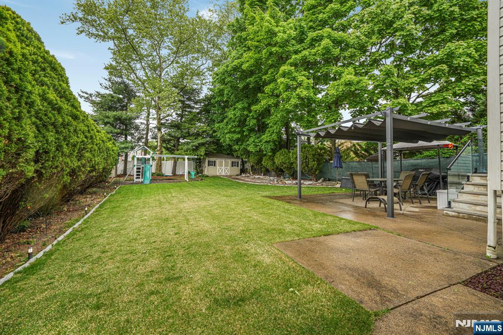 29 Fischer Avenue