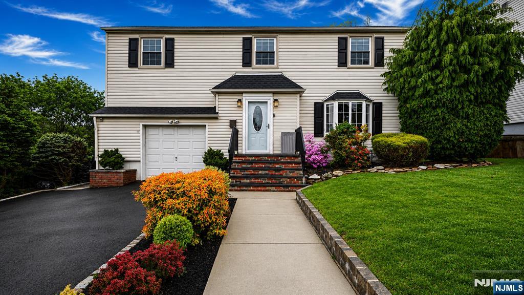 29 Fischer Avenue