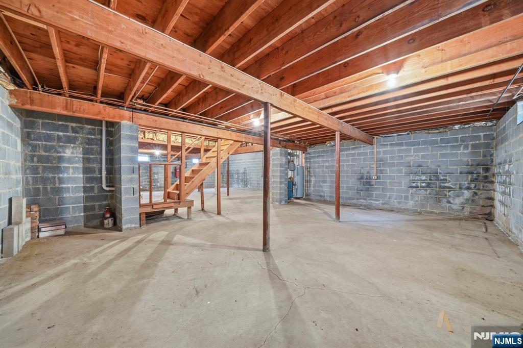 621 Bloomfield Avenue