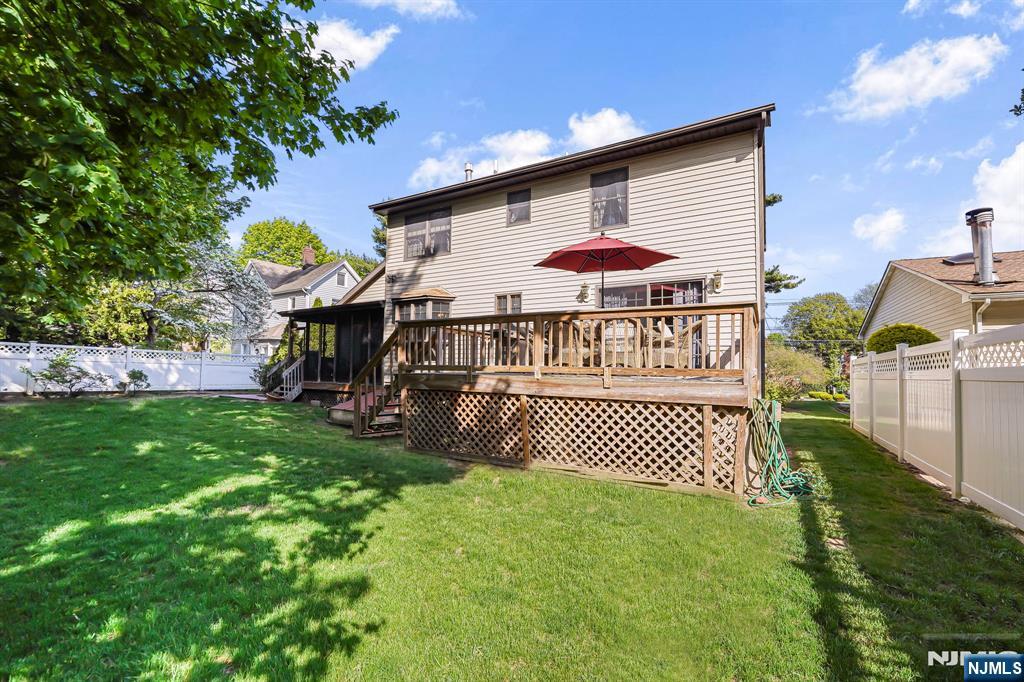 621 Bloomfield Avenue