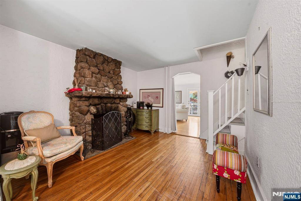 716 Colonial Road