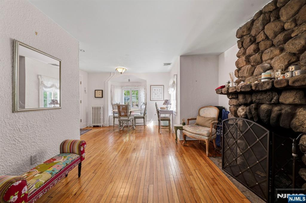 716 Colonial Road