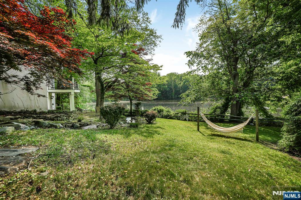 716 Colonial Road