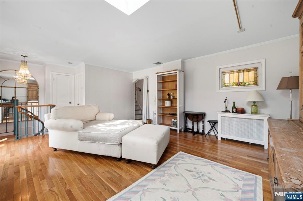 716 Colonial Road
