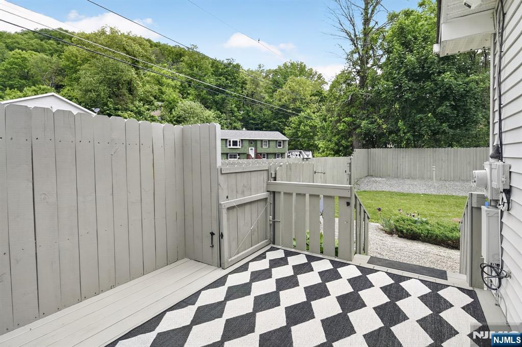 16 Clover Lane