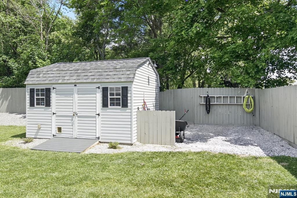 16 Clover Lane