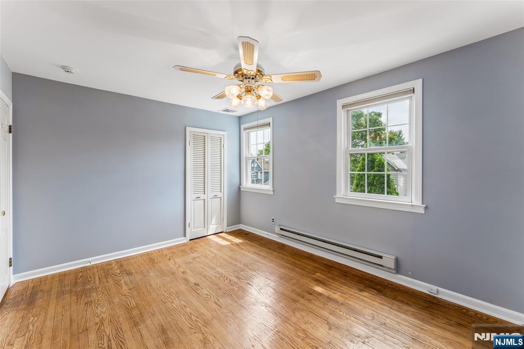33 Myrtle Avenue