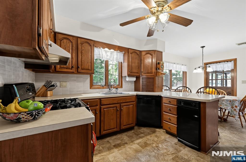 621 Bloomfield Avenue