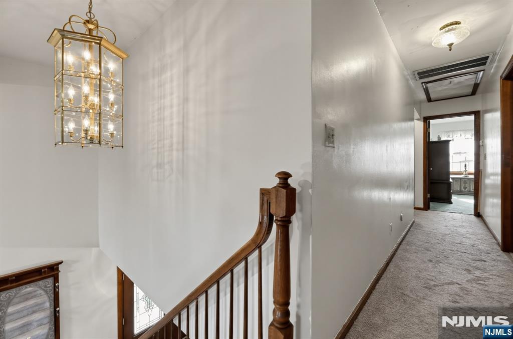 621 Bloomfield Avenue