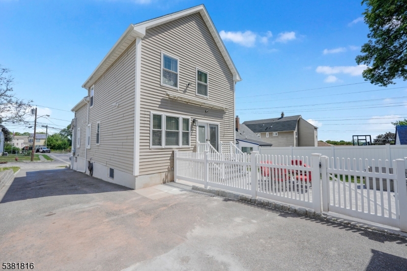 139 Ohlson Ave