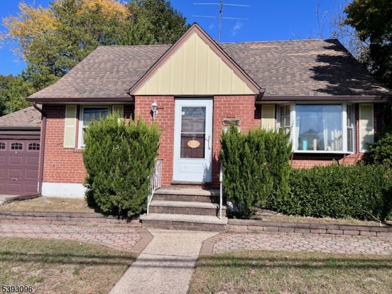 195 River Ln