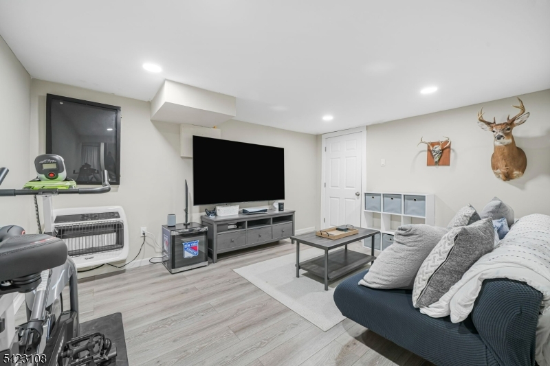 35 Zinnia Dr
