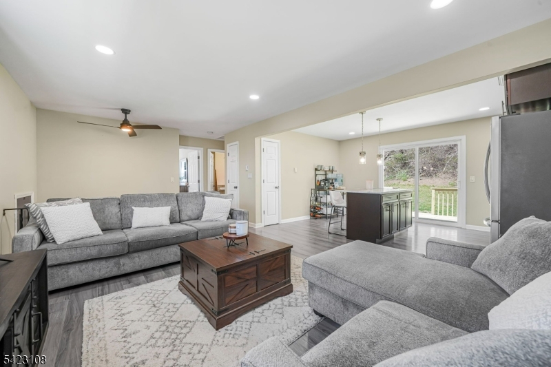 35 Zinnia Dr