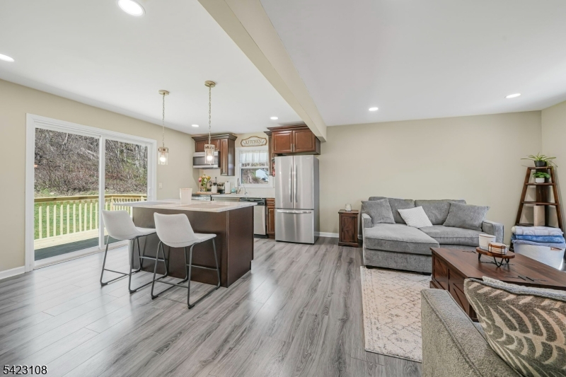 35 Zinnia Dr