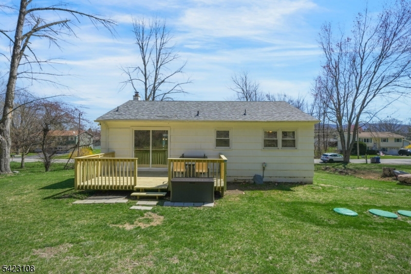 35 Zinnia Dr