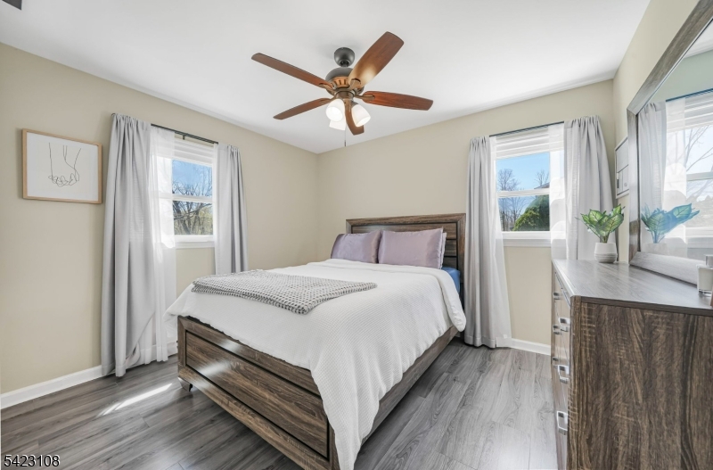 35 Zinnia Dr